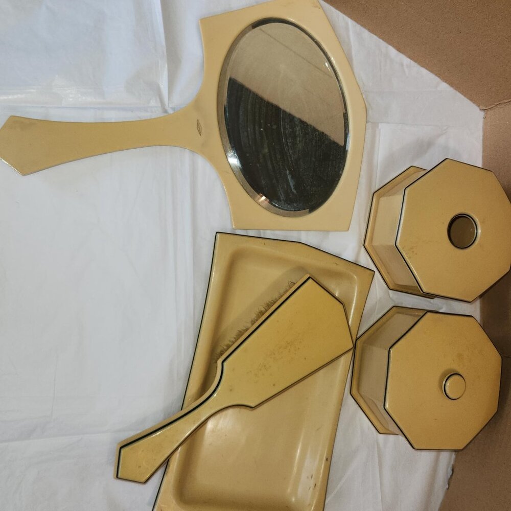 Vintage Tusculor Beige 5 piece vanity set. Brush Used,. This might be Bakelite.